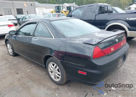 2001 Honda Accord 3.0 Ex z USA, uszkodzony, nr VIN 1HGCG22521A025802